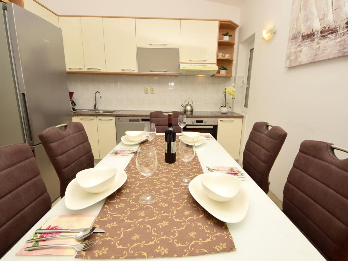 טרוגיר Apartment Mornar-2 By Interhome מראה חיצוני תמונה